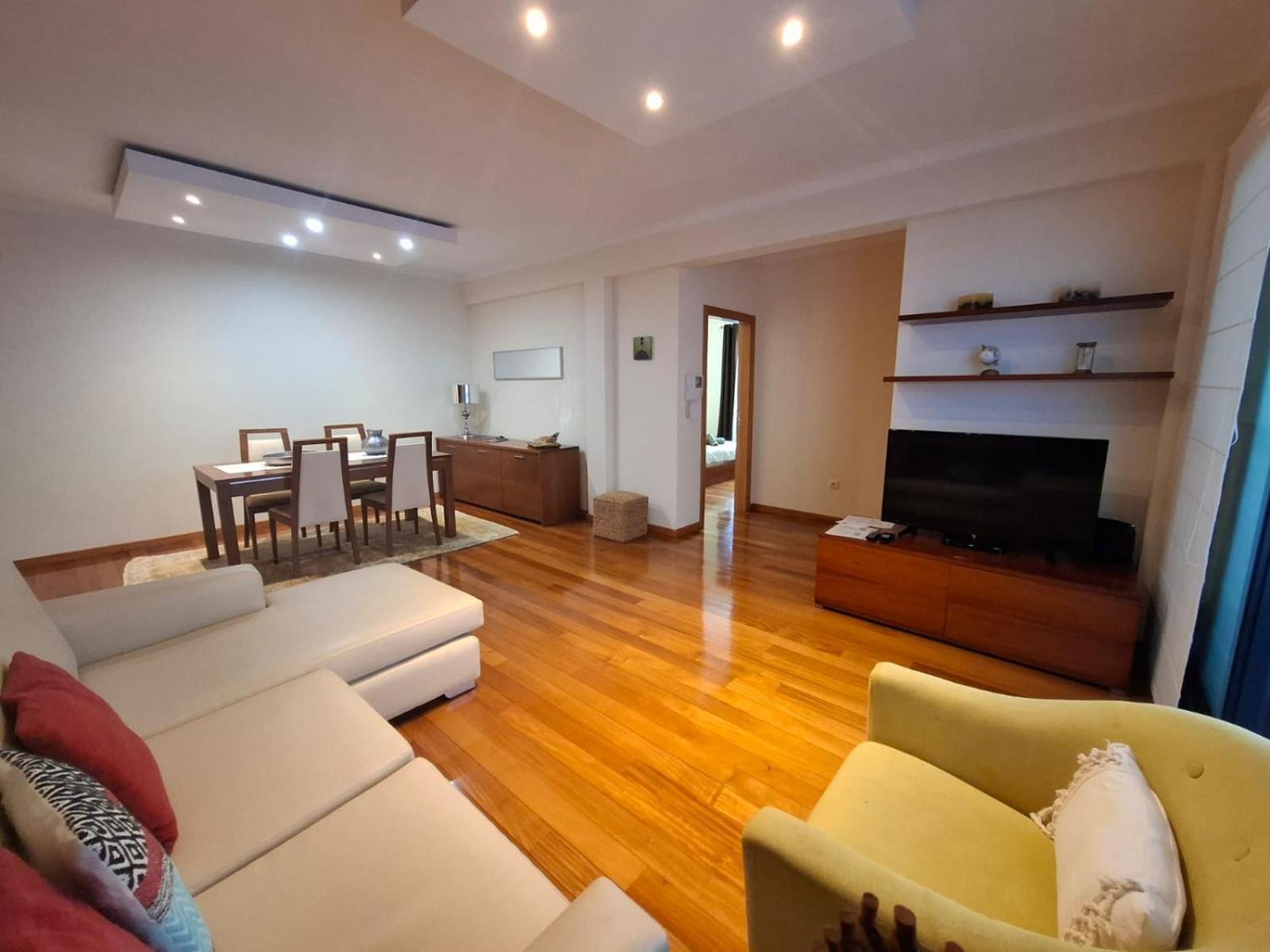 Cozy And Bright Apartment Machico  Exterior photo